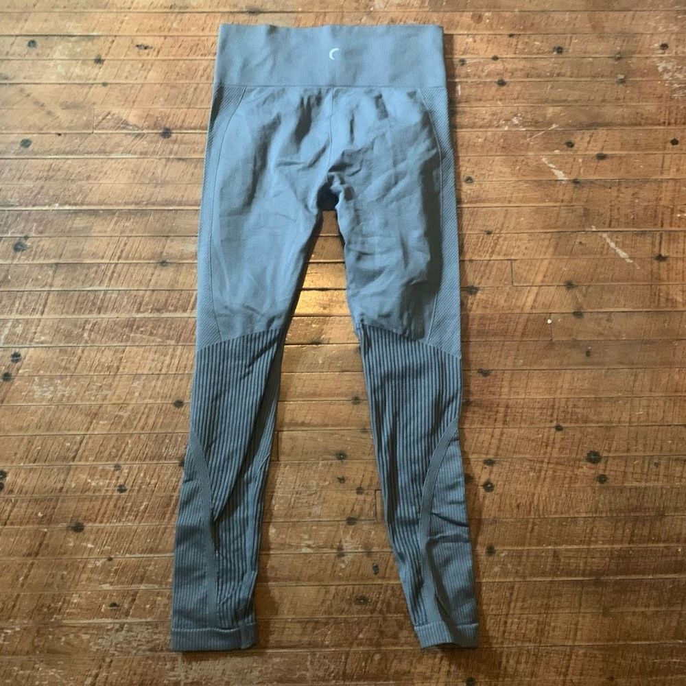 Zyia Gray Grid Performance L Compression Workout … - image 3